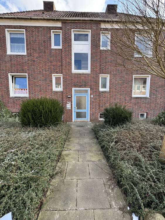 Wohnung zum Mieten in Varel 300 € 47.94 m²