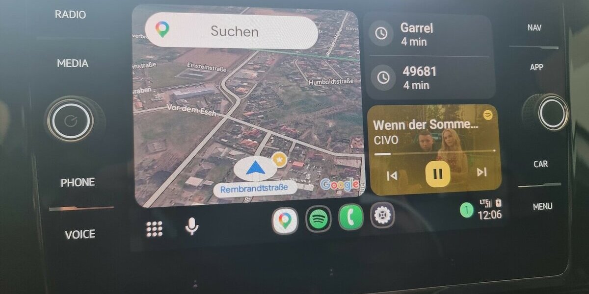 VW T-Roc R-Line 2025 LED-Matrix IQ Kamera VIC DSG 30.400 km 27.500 &euro; Garrel 49681
