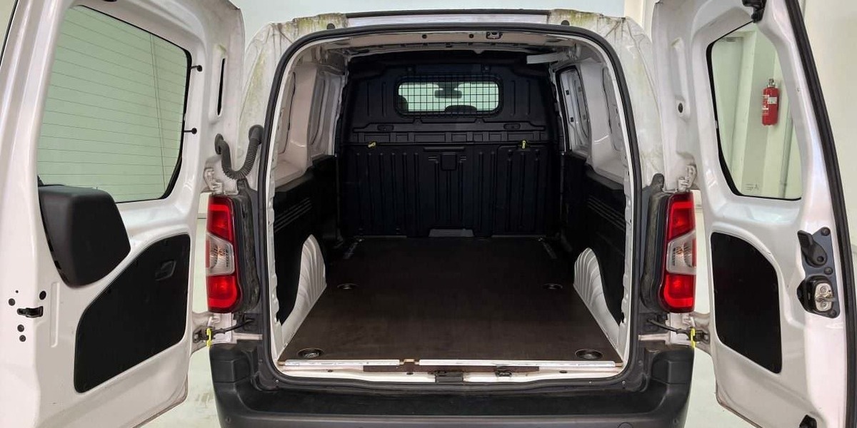Opel Combo Cargo Edition 1.HAND 3SITZE/TEMPOMAT 46.741 km 15.490 &euro; Hatten 26209