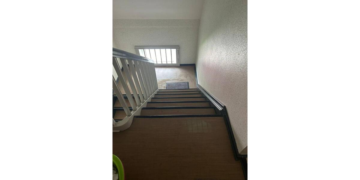 Dachgeschoßwohnung Oldenburg Ziegelhof - 3 Zimmer, 50 m&sup2;, 380&euro; | Angebot:24700955