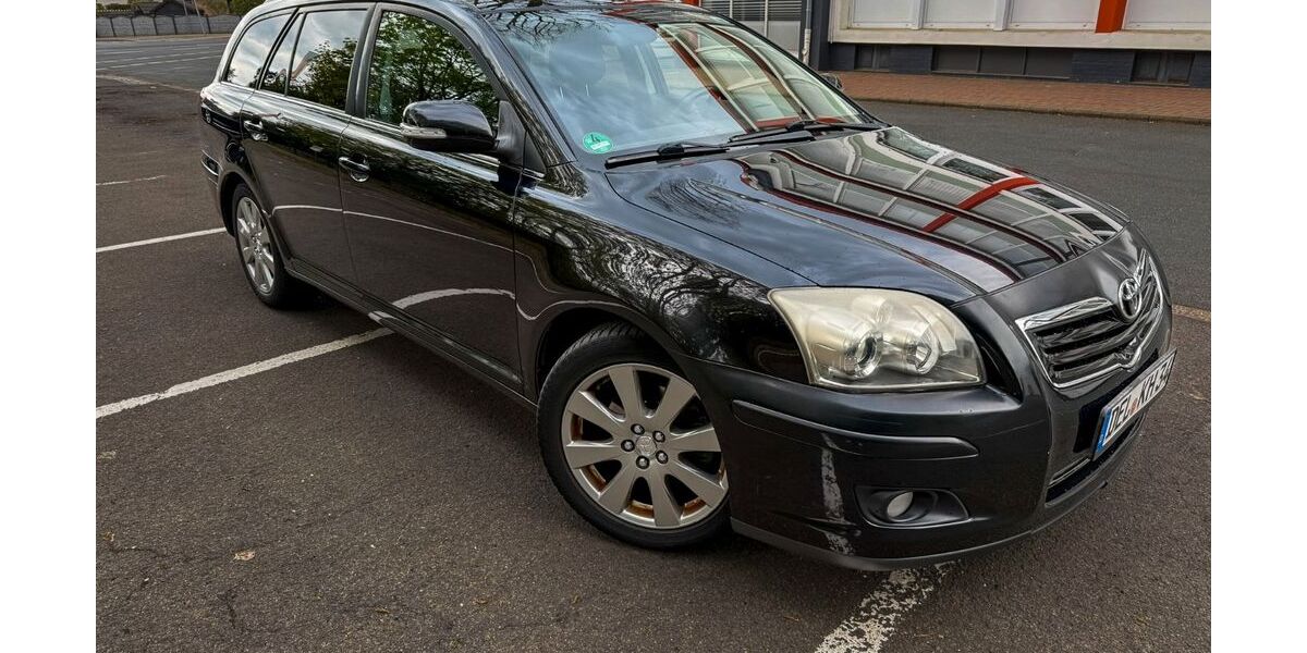 Toyota Avensis 184.416 km 4.250 &euro; Delmenhorst 27753