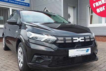 Dacia Sandero 9.800 km 16.290 &euro; Augustfehn 26689