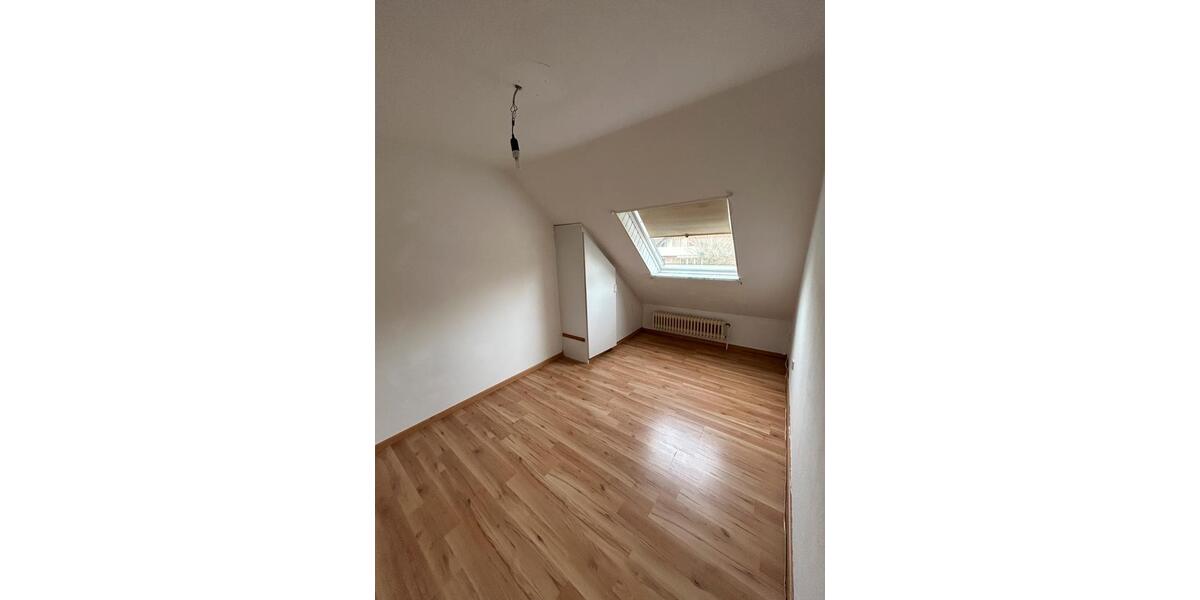 Doppelhaushälfte Westerstede - 4 Zimmer, 100 m&sup2;, 270.000&euro; | Angebot:26489385