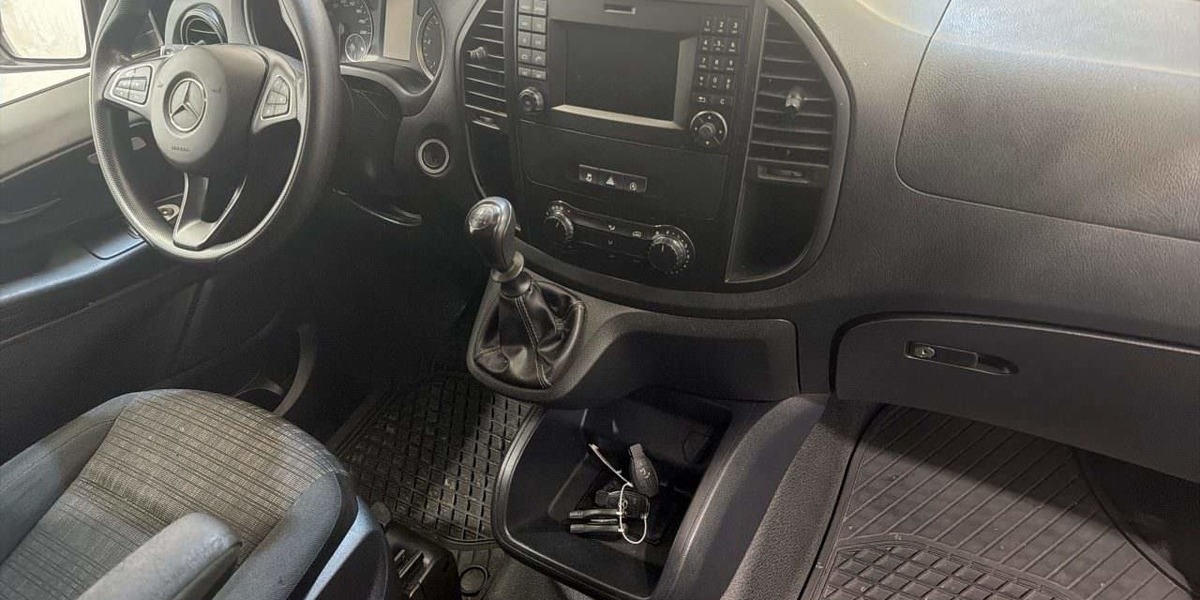 Mercedes-Benz Vito 114CDI 1.HD EXTRALANG REGAL/NAV/SHZ/KAM/GRA 110.906 km 18.490 &euro; Hatten 26209