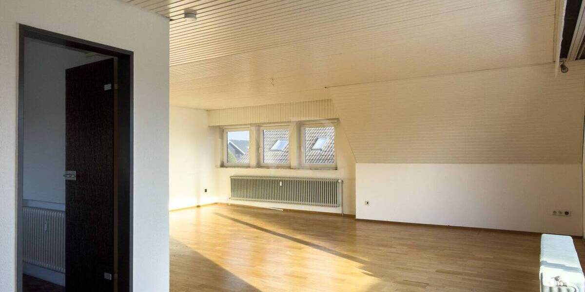 Mehrfamilienhaus, Wohnhaus Hatten Sandkrug I - 7 Zimmer, 229 m&sup2;, 469.000&euro; | Angebot:26930422