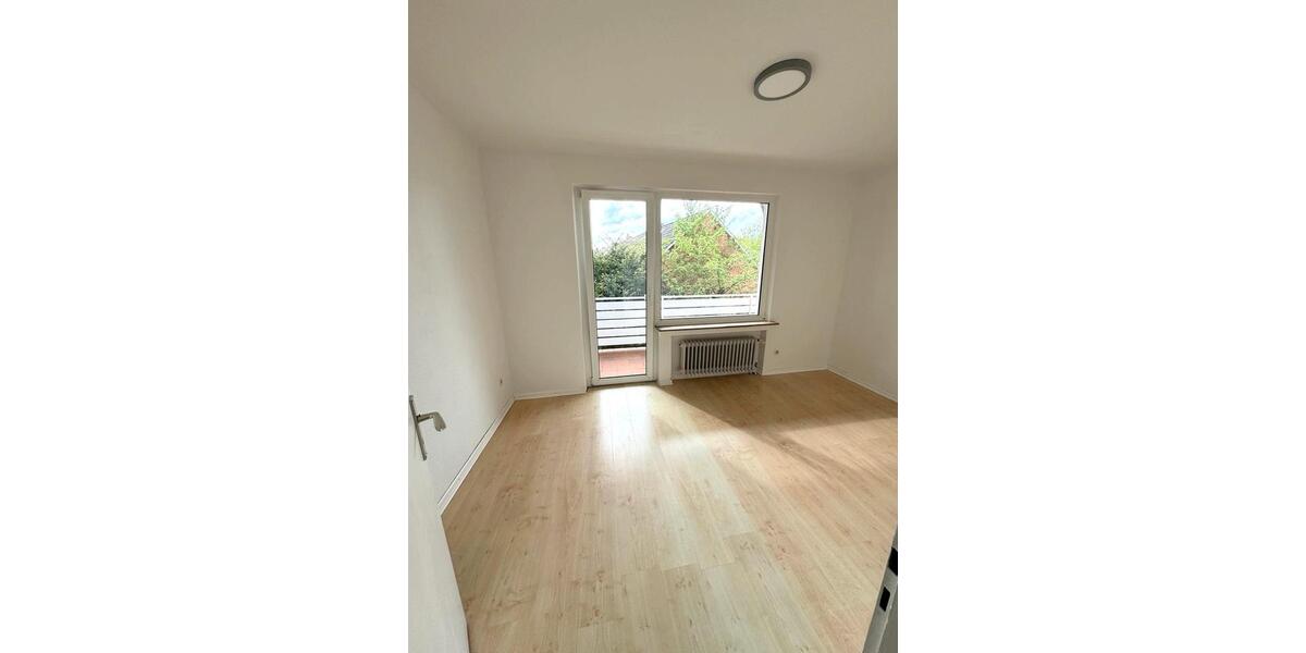 Etagenwohnung Oldenburg Bloherfelde - 1 Zimmer, 12 m&sup2;, 420&euro; | Angebot:24495068