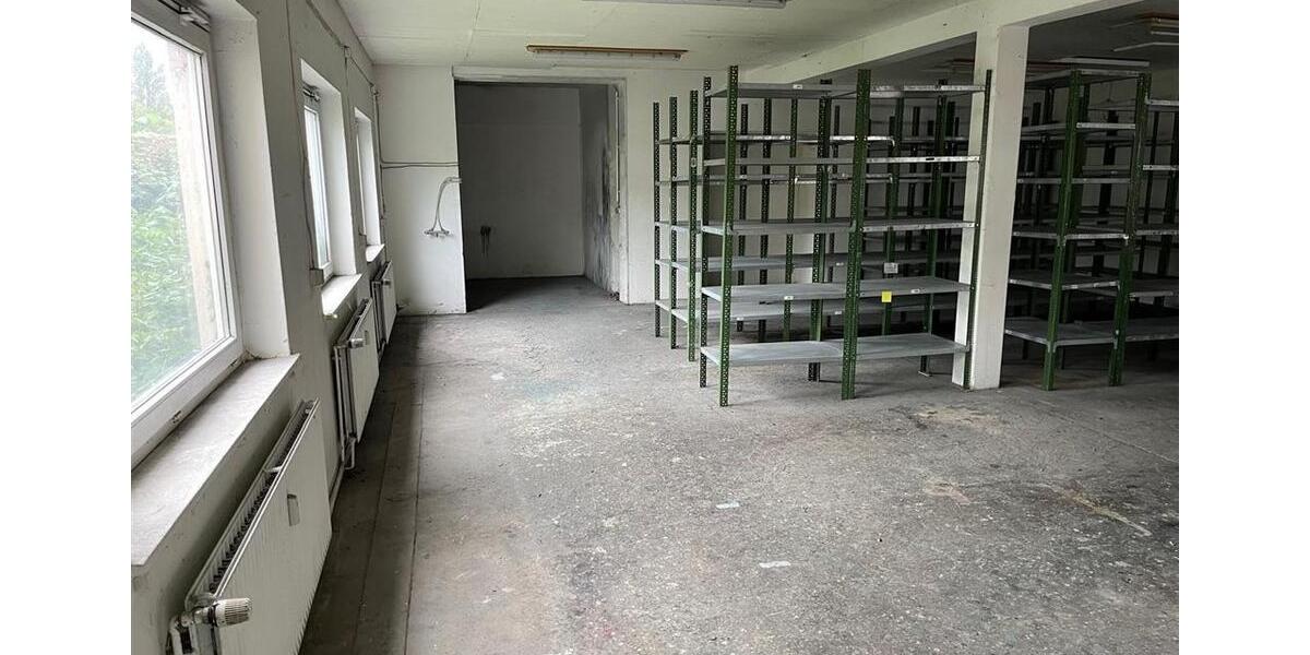 Zentral gelegene Halle zimmer