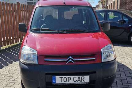 Citroen Berlingo 106.152 km 3.899 &euro; Oldenburg 26129