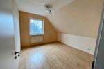 Einfamilienhaus Edewecht - 7 Zimmer, 150 m&sup2;, 379.000&euro; | Angebot:26958659