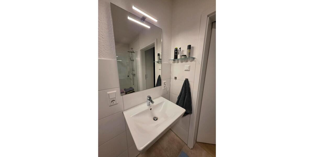 Dachgeschoßwohnung Edewecht - 2 Zimmer, 82 m&sup2;, 937&euro; | Angebot:25991367