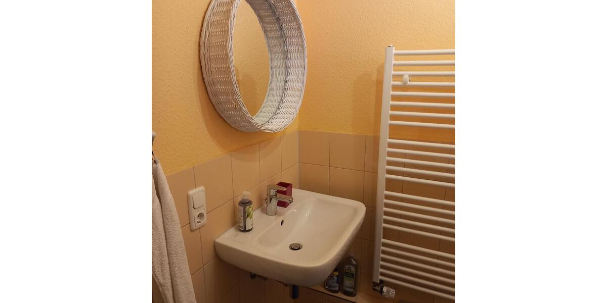 Etagenwohnung Varel - 2.5 Zimmer, 50 m&sup2;, 214&euro; | Angebot:24690012