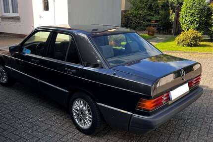 Mercedes-Benz 190 250.000 km 5.500 € Oldenburg 26121