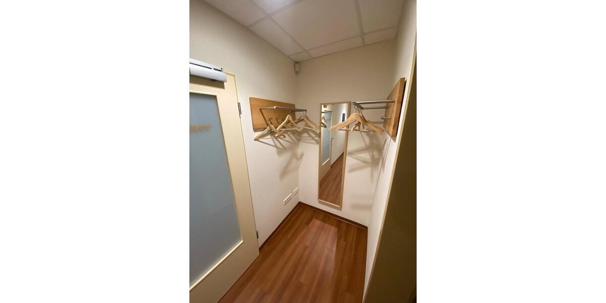 Etagenwohnung Lemwerder - 9 Zimmer, 200 m&sup2;, 450.000&euro; | Angebot:25907019