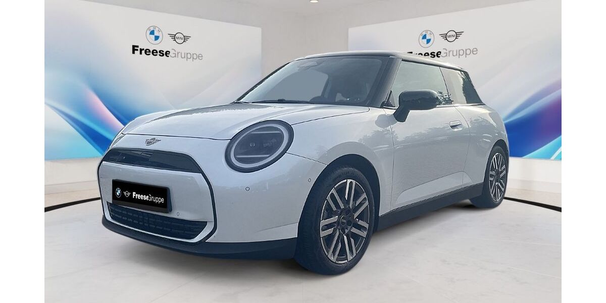 Mini Cooper E 1.567 km 28.900 € Oldenburg 26125