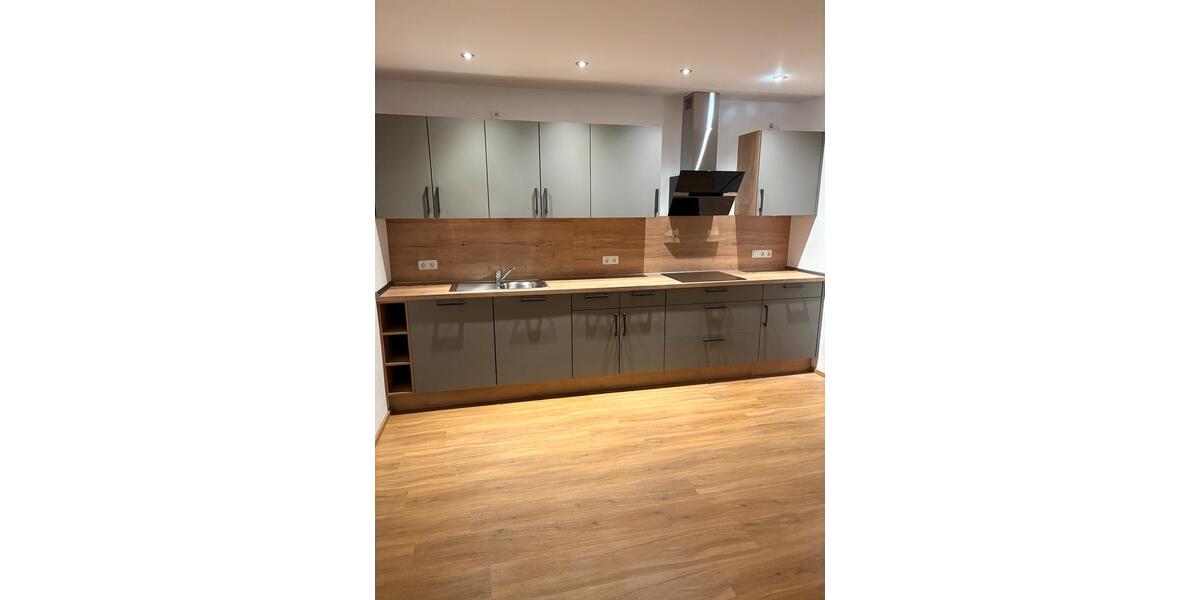 Dachgeschoßwohnung Friesoythe - 3 Zimmer, 110 m&sup2;, 800&euro; | Angebot:25179395