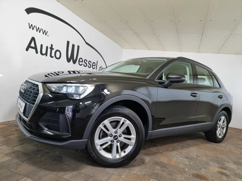 Q3 35 TFSI LED ACC AHK SHZ DAB Navi Klima Spur