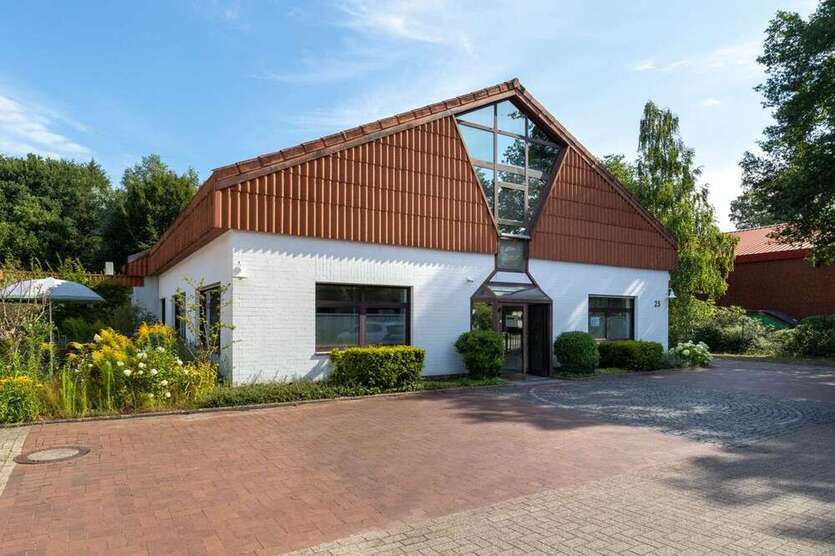 Büro in Oldenburg 3.400 € 450 m²