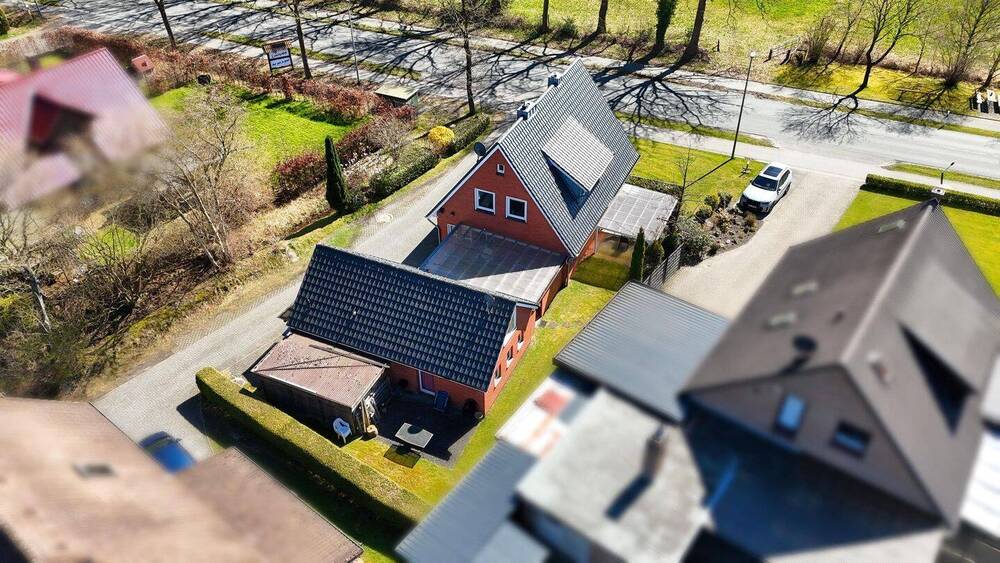 Mehrfamilienhaus, Wohnhaus Westerstede Howiek - 8 Zimmer, 187 m&sup2;, 335.000&euro; | Angebot:26345997