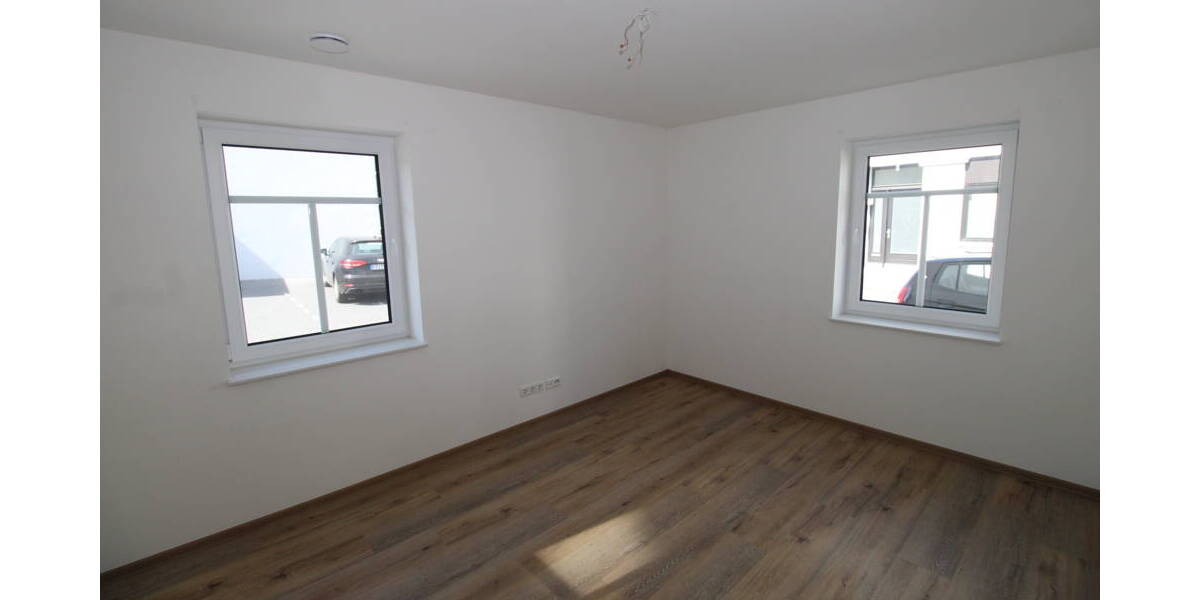 Etagenwohnung Varel - 3 Zimmer, 84 m&sup2;, 273.000&euro; | Angebot:25671281