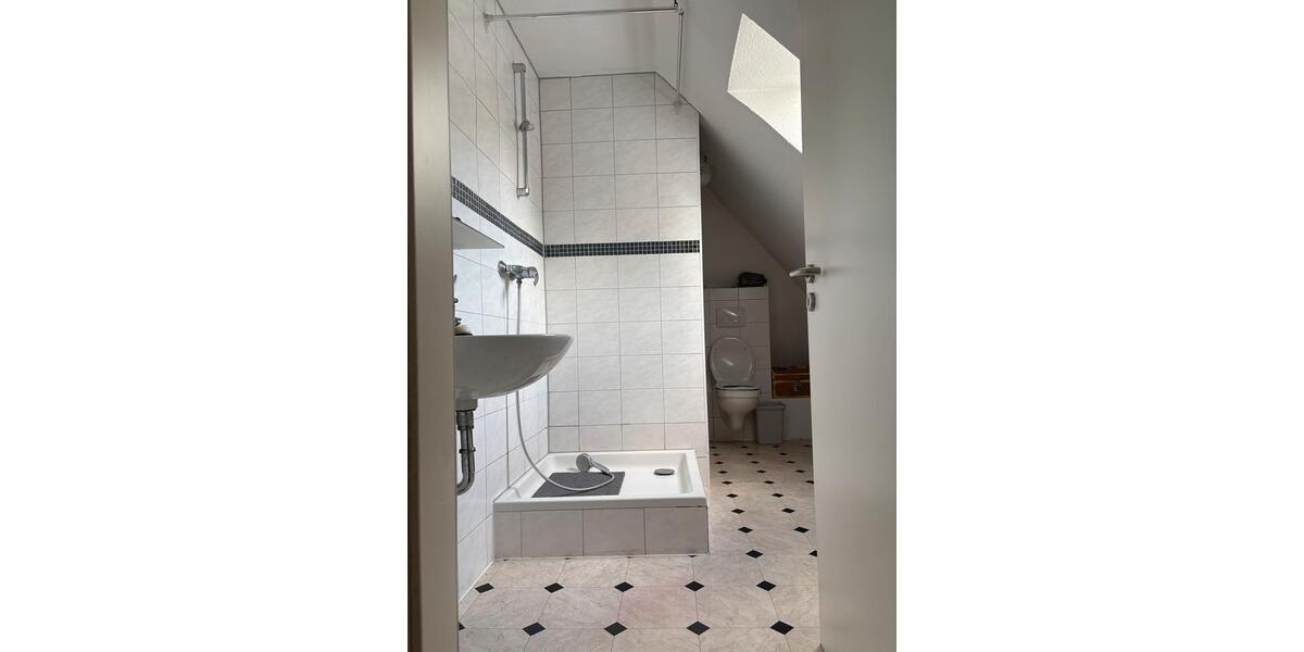 Dachgeschoßwohnung Delmenhorst Deichhorst - 2.5 Zimmer, 54 m&sup2;, 490&euro; | Angebot:25723881