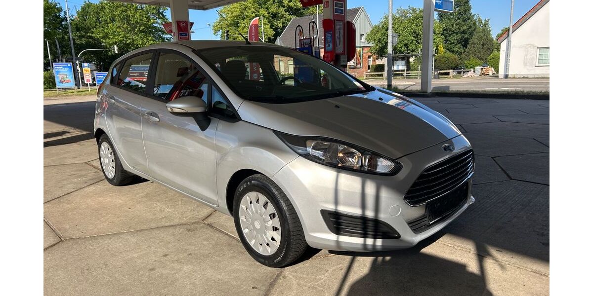 Ford Fiesta 145.492 km 4.950 &euro; Oldenburg 26133