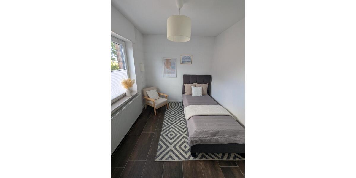 Einfamilienhaus Berne - 8 Zimmer, 175 m&sup2;, 390.000&euro; | Angebot:27201248