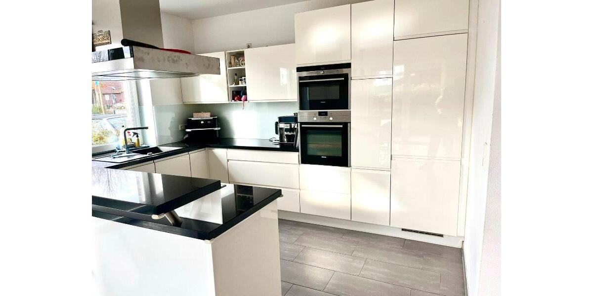 Erdgeschoßwohnung Delmenhorst Bungerhof - 4 Zimmer, 132 m&sup2;, 1.300&euro; | Angebot:25259276