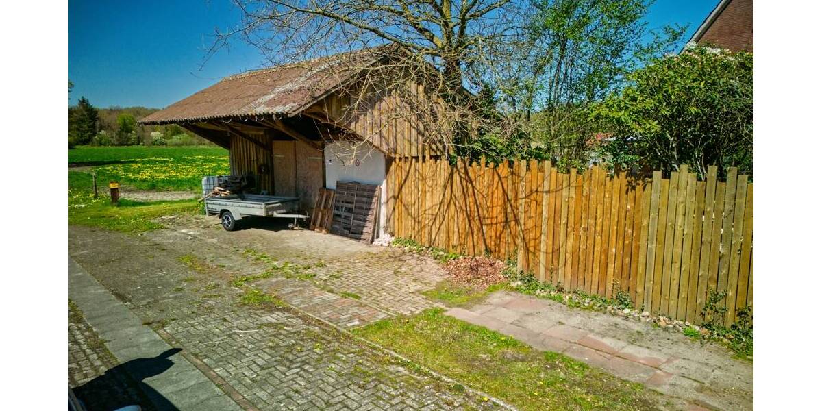 Mehrfamilienhaus, Wohnhaus Westerstede Linswege - 9 Zimmer, 186 m&sup2;, 269.000&euro; | Angebot:26359093