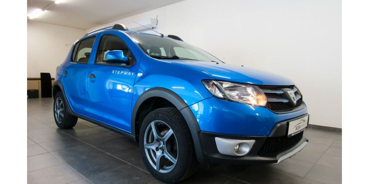 Dacia Sandero 63.000 km 8.499 &euro; Oldenburg 26125