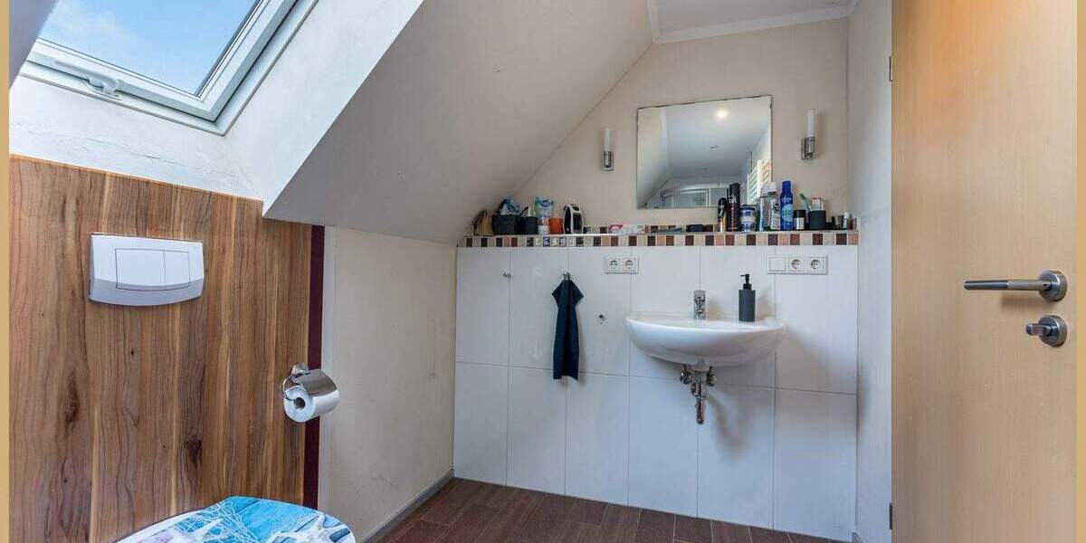 Einfamilienhaus Berne - 7 Zimmer, 233 m&sup2;, 329.000&euro; | Angebot:25684170