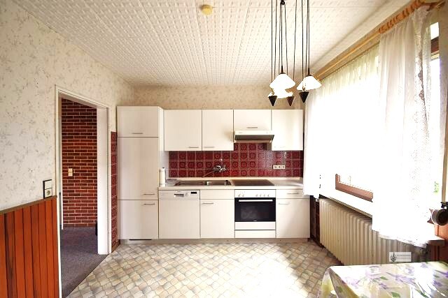 EFH für eine 4 köpfige Familie + Garage + Wintergarten + ausbaubares DG + Garten 3 zimmer