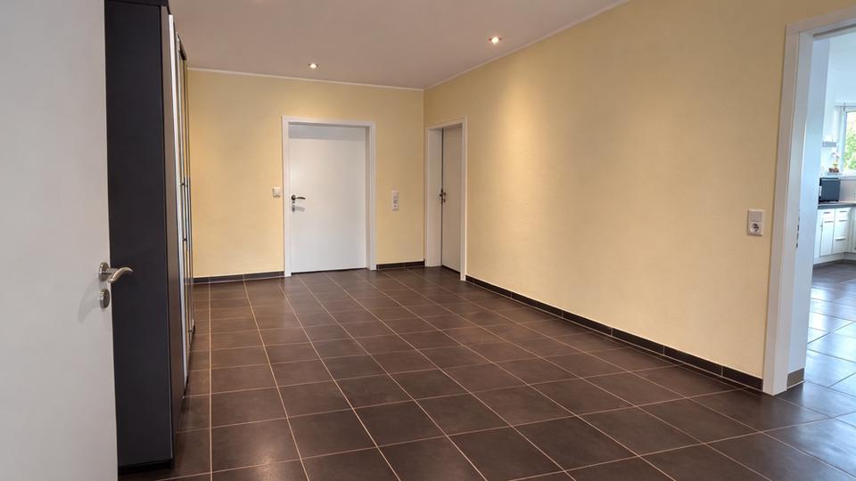 Erdgeschoßwohnung Bad Zwischenahn - 4 Zimmer, 162 m&sup2;, 1.750&euro; | Angebot:26014554