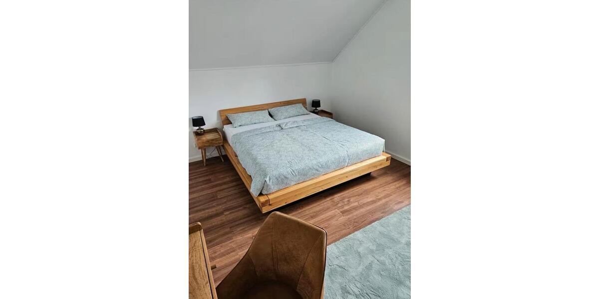 Doppelhaushälfte Rastede - 5 Zimmer, 138 m&sup2;, 1.450&euro; | Angebot:24692568