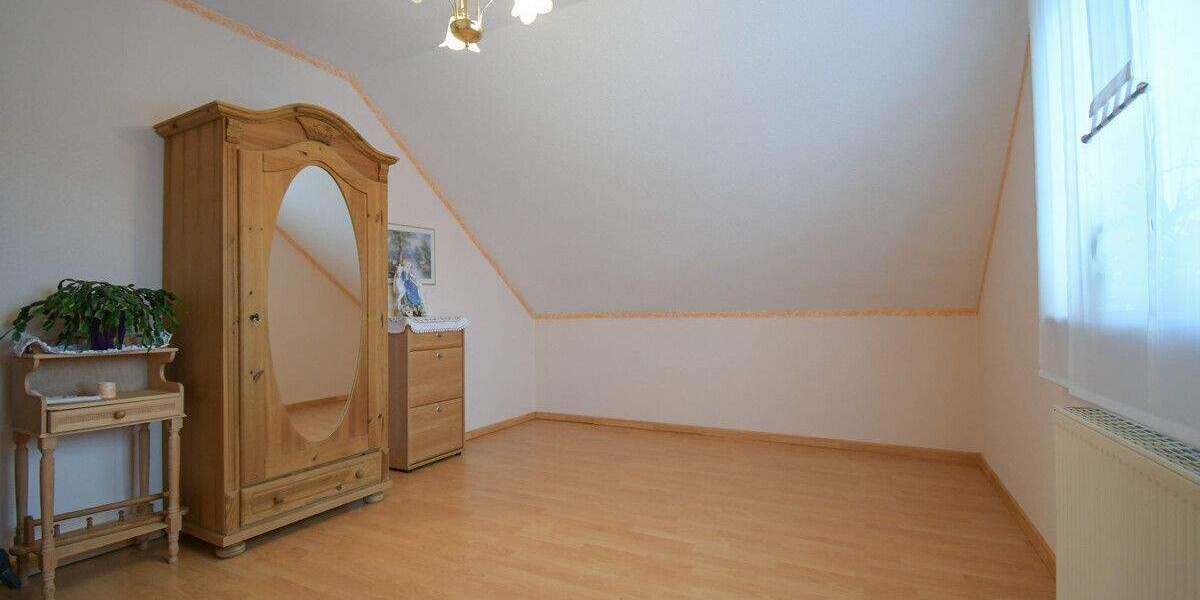 Doppelhaushälfte Friesoythe / Edewechterdamm Edewechterdamm - 6 Zimmer, 145 m&sup2;, 259.000&euro; | Angebot:25776576