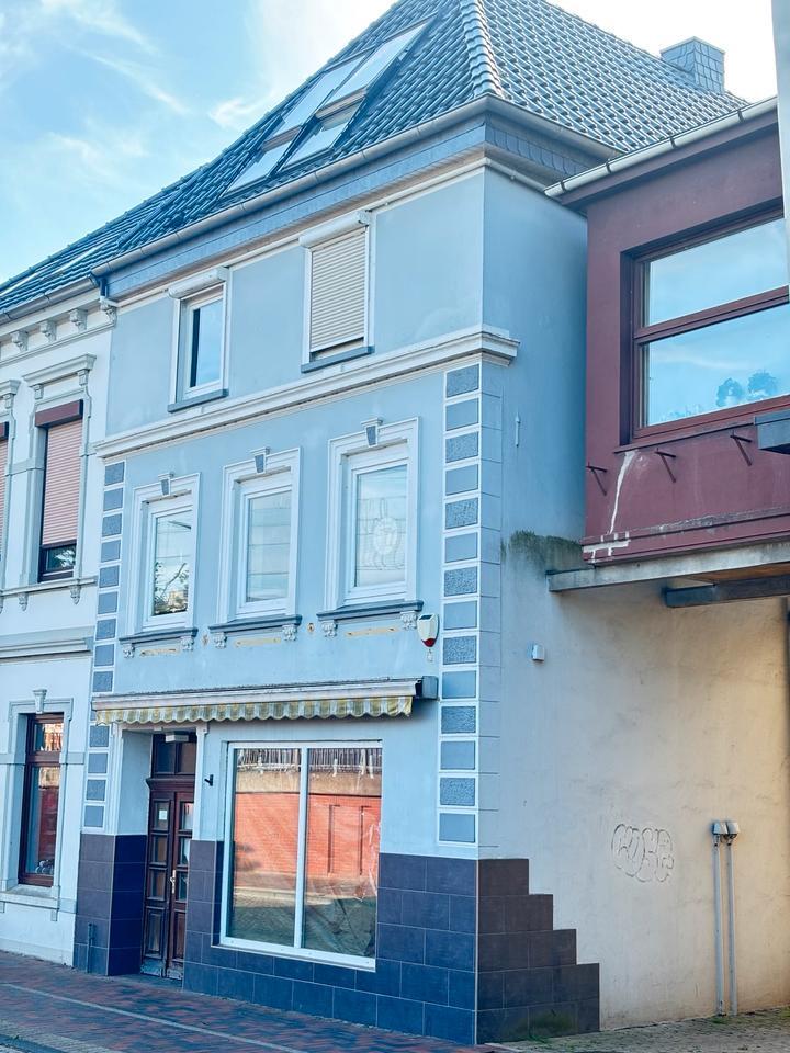 Vollvermietetes Altbau Wohn- und Geschäftshaus in zentraler Lage