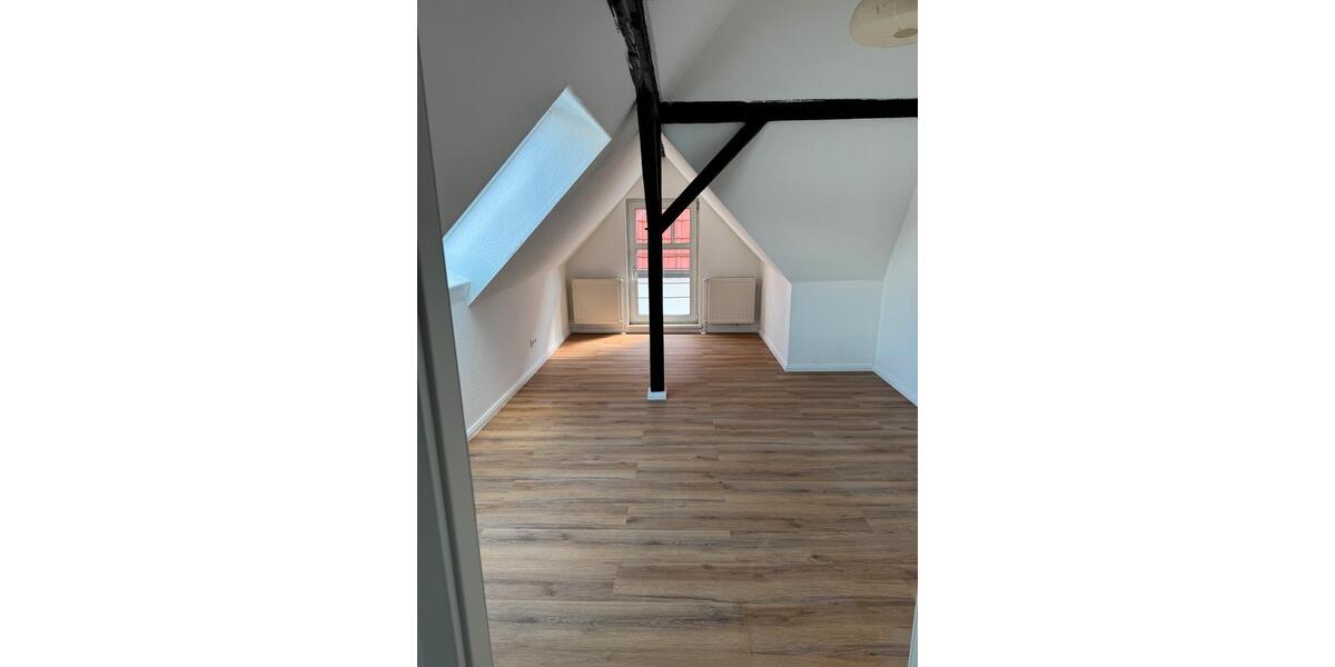 Dachgeschoßwohnung Oldenburg Ziegelhof - 3 Zimmer, 93 m&sup2;, 875&euro; | Angebot:26234885
