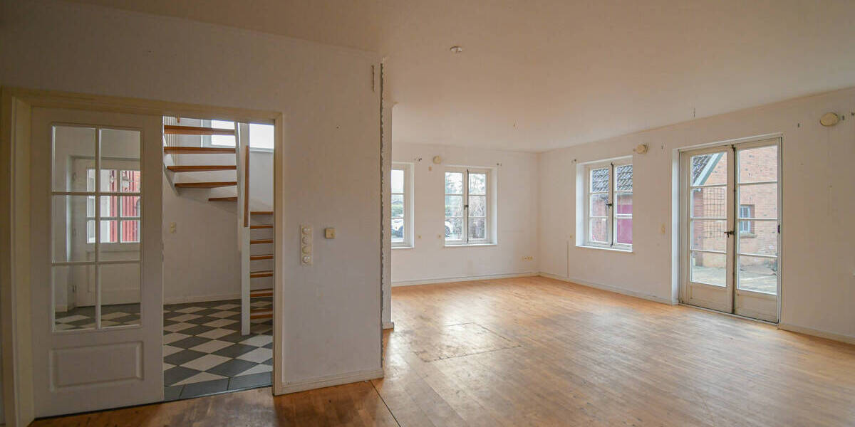 Einfamilienhaus Bösel Edewechterdamm - 1 Zimmer, 314 m&sup2;, 332.000&euro; | Angebot:25692598