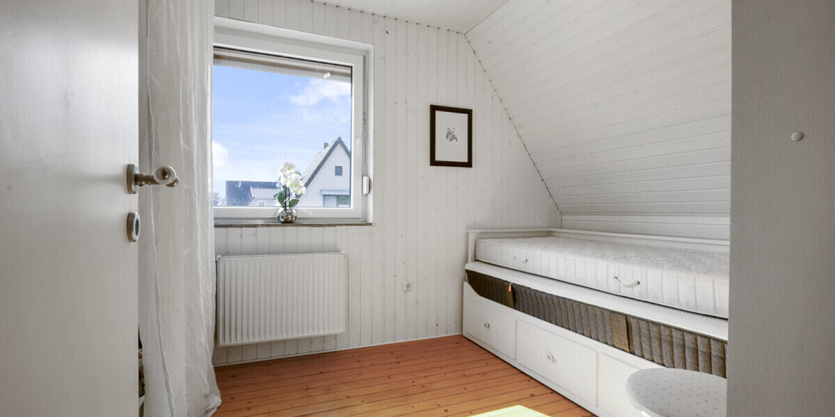 Ganderkesee - Heide Sanierungsbedürftiges Einfamilienhaus mit Pool und Pool Haus in Top Lage - Einfamilienhaus Ganderkesee | Angebot:26932074