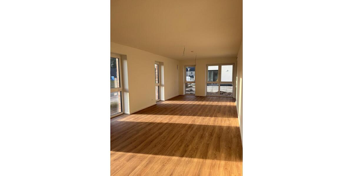 Erdgeschoßwohnung Oldenburg Alexandersfeld - 3 Zimmer, 96 m&sup2;, 1.435&euro; | Angebot:23392423