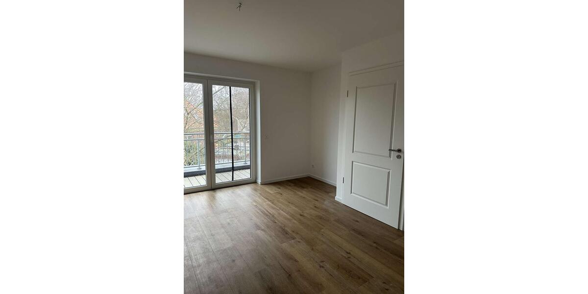 Etagenwohnung Oldenburg Drielaker-Moor - 2 Zimmer, 109 m&sup2;, 1.360&euro; | Angebot:23390146