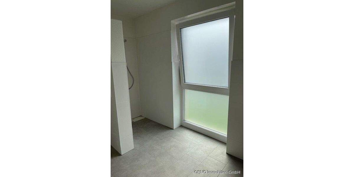 Attraktive Doppelhaushälte zu vermieten 6 zimmer