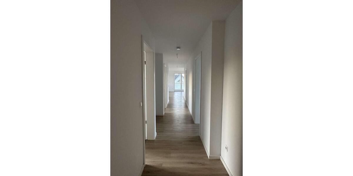 Dachgeschoßwohnung Oldenburg Drielaker-Moor - 3 Zimmer, 128 m&sup2;, 1.300&euro; | Angebot:26006646