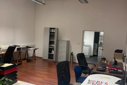 Büro Yoga Physio Fahrschule Kursraum etc. zimmer