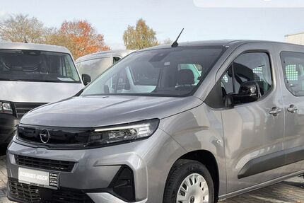 Opel Combo Life 1.500 km 22.990 &euro; Oldenburg 26123