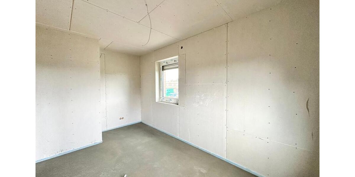 Rastede - Im Göhlen: Neubau-Reihenendhaus mit Einbauküche als Erstbezug 5 zimmer