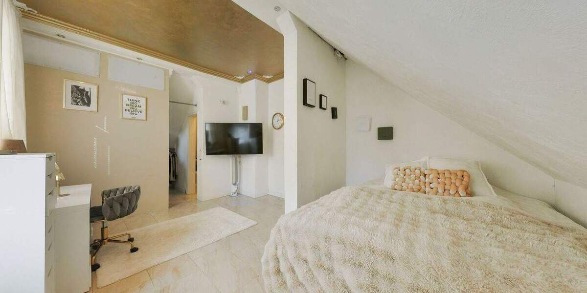 Mehrfamilienhaus, Wohnhaus Delmenhorst Deichhorst - 9 Zimmer, 295 m&sup2;, 689.000&euro; | Angebot:25864948