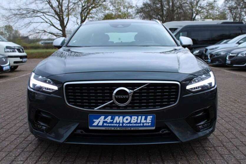 V90