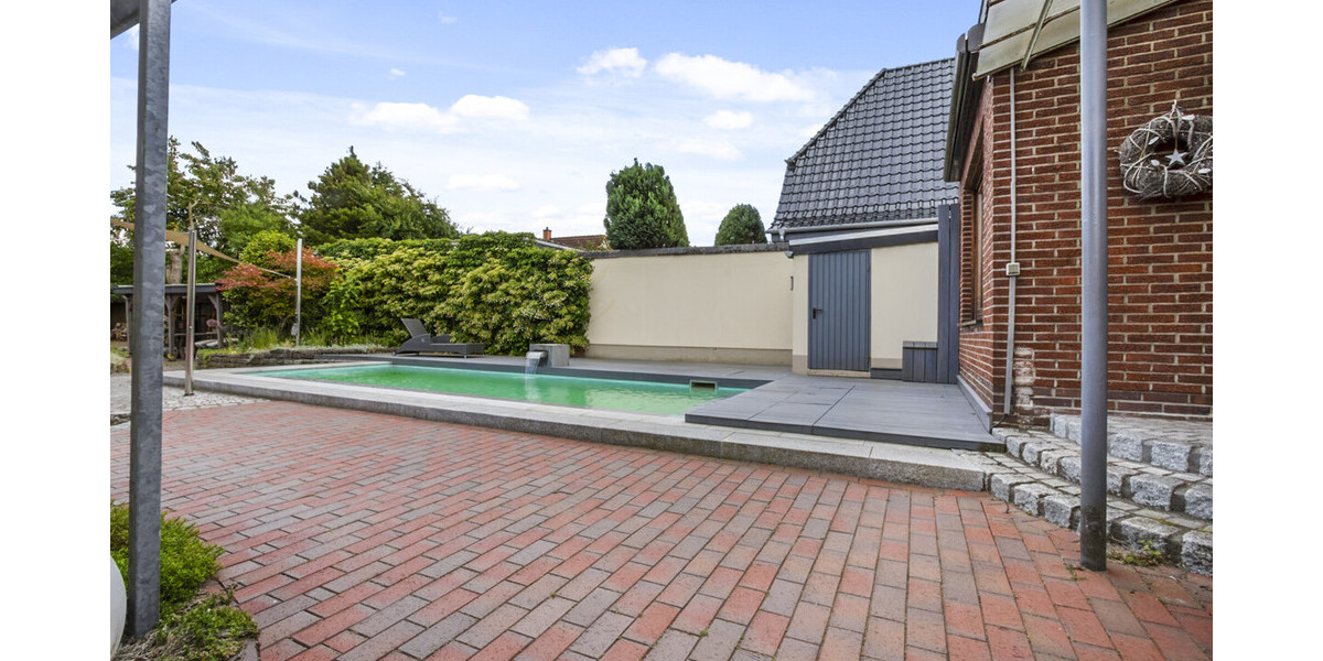 Ganderkesee - Heide Sanierungsbedürftiges Einfamilienhaus mit Pool und Pool Haus in Top Lage - Einfamilienhaus Ganderkesee | Angebot:26932074