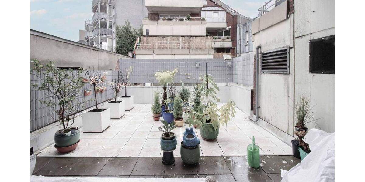 Aufgepaßt!!! Sanierte Innenstadtwohnung, unterschiedlich nutzbar (Büro Praxis oder Wohnung) 2 zimmer