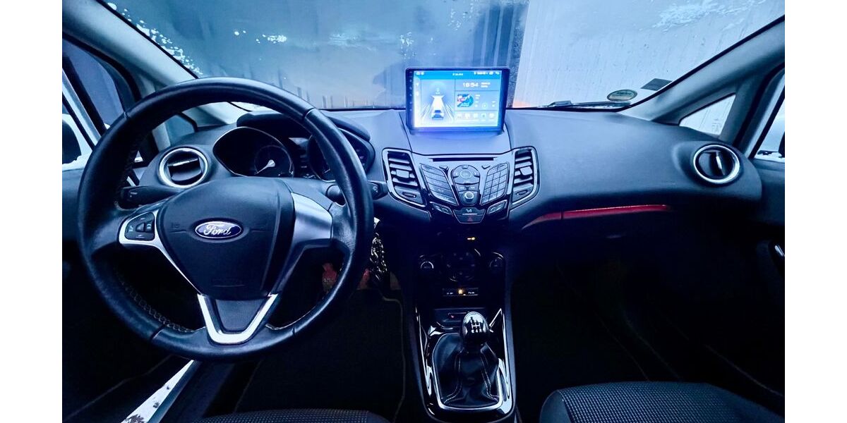 Ford Fiesta 90.970 km 7.900 &euro; Oldenburg 26131